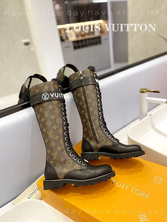 Louis Vuitton Shoe 